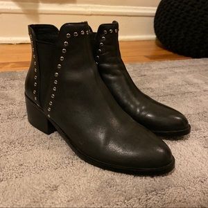 STEVE MADDEN STUDDED BOOTIES
